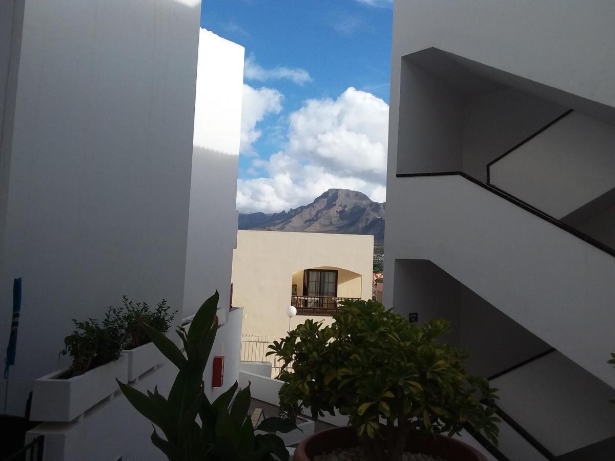 Beach 400Mtr, Top Of Mountain With Spectacular Surround View 200Mtr Лос Кристианос Экстерьер фото