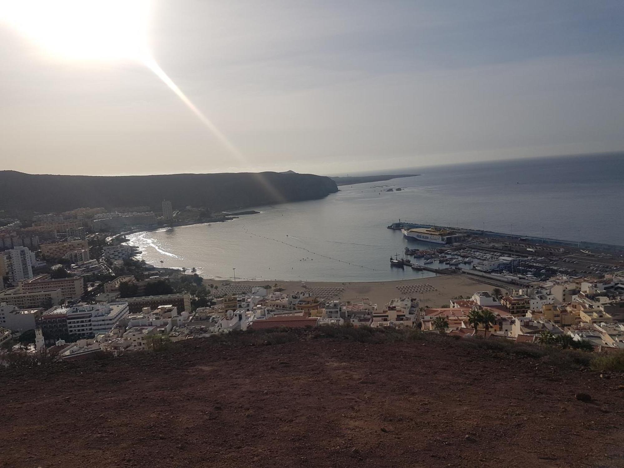 Beach 400Mtr, Top Of Mountain With Spectacular Surround View 200Mtr Лос Кристианос Экстерьер фото